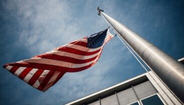 США закриють п’ять закордонних дипломатичних місій