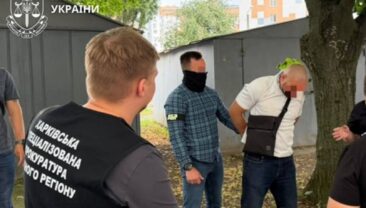 Майора ВСП затримали за хабар у $10 тисяч за приховування військовослужбовця