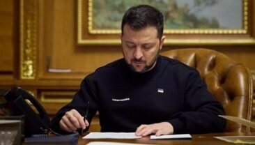 Володимир Зеленський звільнив послів у чотирьох країнах