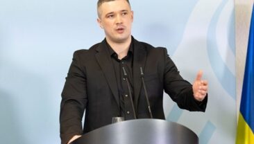 Екс-міністр оборони Федоров не виключає повернення на посаду