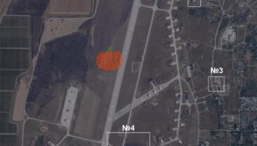 Спу́тникові знімки виявили руйнування ангaрів для «Герань» в Криму