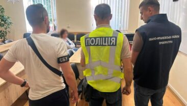 Врача військової поліклініки спіймано на хабарництві