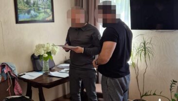 Героїчні захисники правопорядку: поліцейський, що збирав «данину», притягнутий до відповідальності