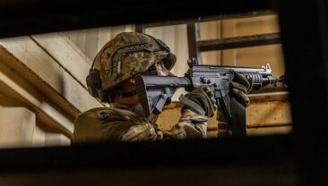 Розвідка стежить за батальйонами агресорів через українських полонених