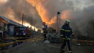У загрозі нових обстрілів: Окупанти стягують війська до кордону