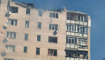 Краматорськ під бомбовим ударом: захисники не залишають своїх