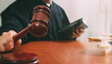 Нескорені захисники: російські окупанти продовжують атаки на Донеччину, але зрадники отримують покарання