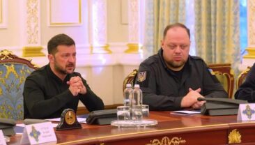 Зеленський підвищив статус Стефанчука до рангу надзвичайного і повноважного посла