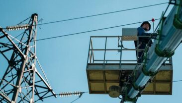 Атака на енергетичну інфраструктуру України: героїзм наших захисників в шести областях