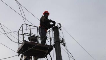 У Миколаївській області через обстріли без світла залишились 300 тисяч абонентів