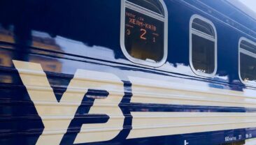 Укрзалізниця зменшила затримки поїздів, забезпечуючи надійність сполучення в умовах війни
