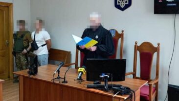 В Хмельницькому директора мовного центру засудили за порнографічні злочини