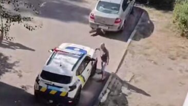 В Кам’янському трагічний інцидент: поліцейський автомобіль наїхав на чоловіка