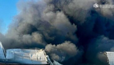 Окупанти двічі атакували Самар у Дніпропетровській області: спалахнули склади