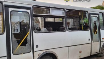 Трагічний удар по маршрутці в Херсоні: один із пасажирів загинув